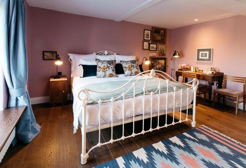Номер Superior Кровать Кинг, The Bower House, Restaurant & Rooms
