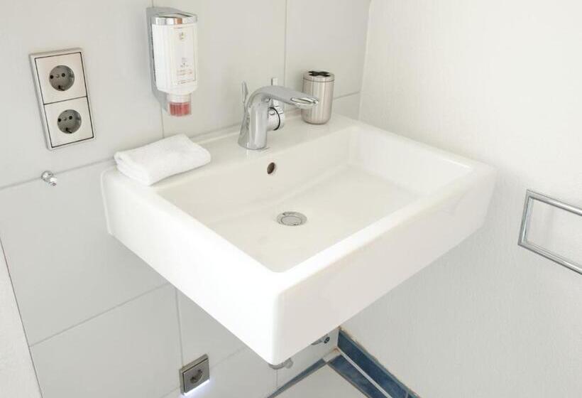 Люкс с Балконом, Turmhotel Zum Erasmus