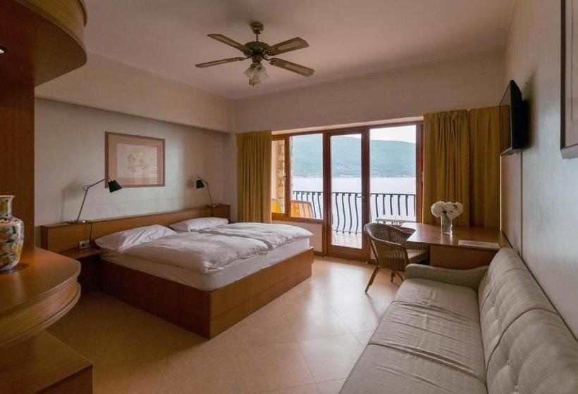 Chambre Standard, Forbisicle