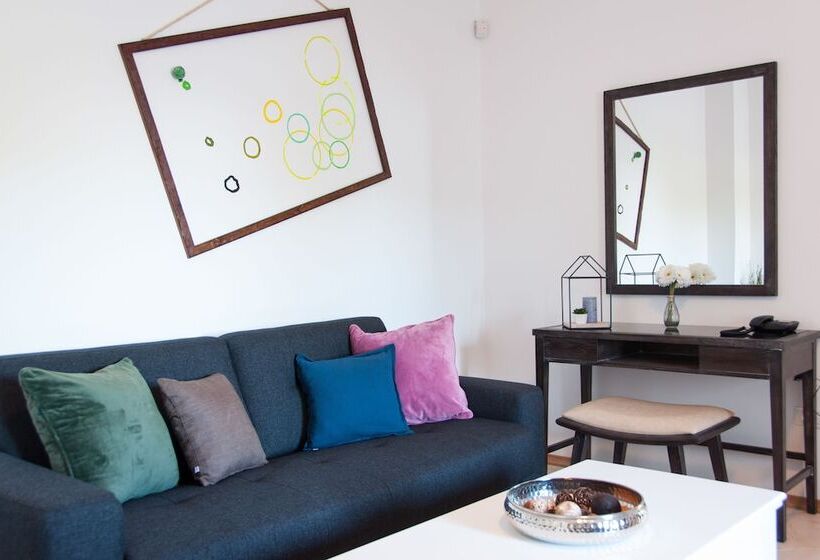 سوییت, Boutique Hotel Kredo
