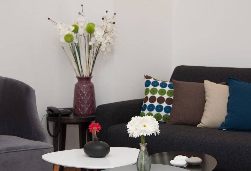 سوییت, Boutique Hotel Kredo