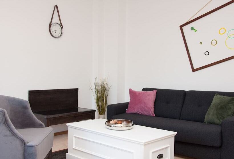 آپارتمان ممتاز دوخوابه رو به دریا, Boutique Hotel Kredo