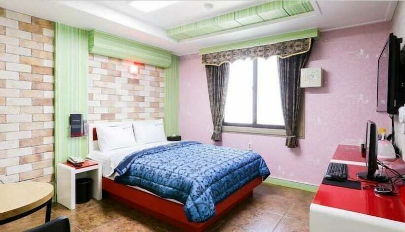 חדר סטנדרט, Diamond Motel