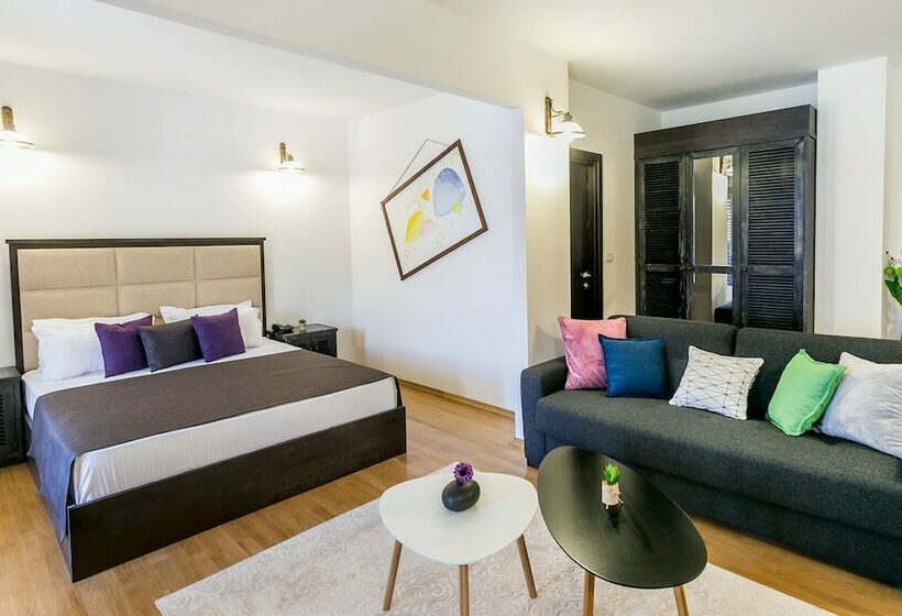 سوییت سوپریور با چشم‌انداز دریا, Boutique Hotel Kredo