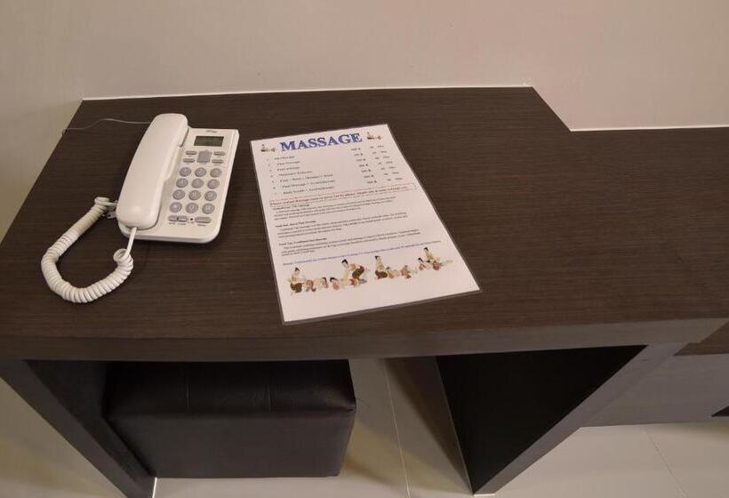 اتاق استاندارد, Gold Airport Suites