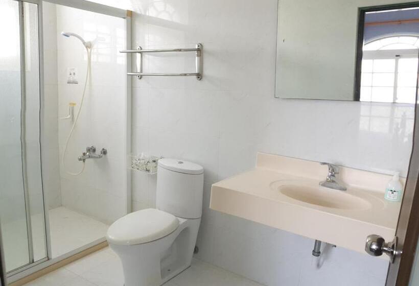 اتاق استاندارد با تخت بزرگ برای معلولان, Beauty Monroe B&b 可包棟 150吋投影 唱歌 夏日玩水 烤肉 電動麻將