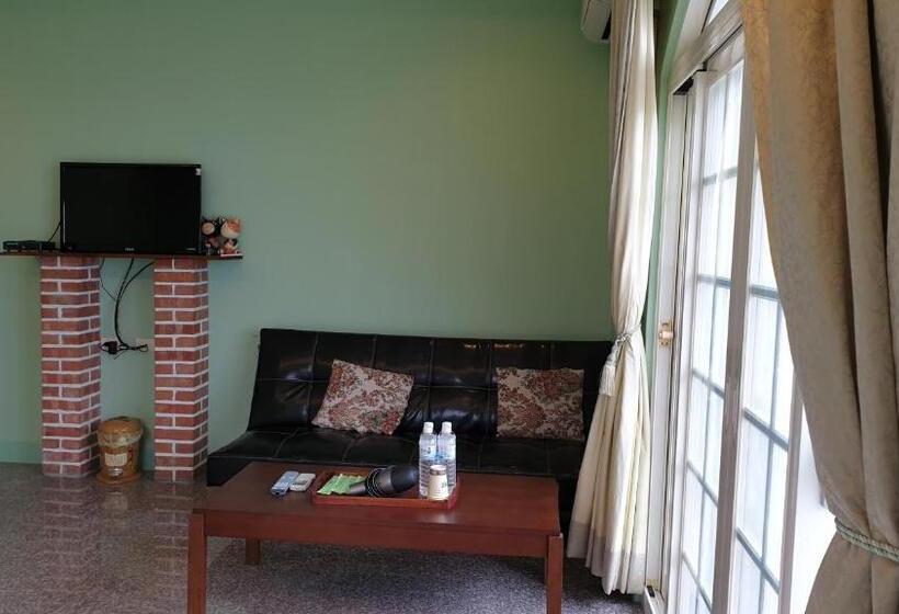 اتاق استاندارد چهارنفره با بالکن, Beauty Monroe B&b 可包棟 150吋投影 唱歌 夏日玩水 烤肉 電動麻將