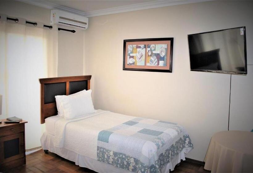 Номер Стандарт Совместная Ванная, Hostal Pehuenche