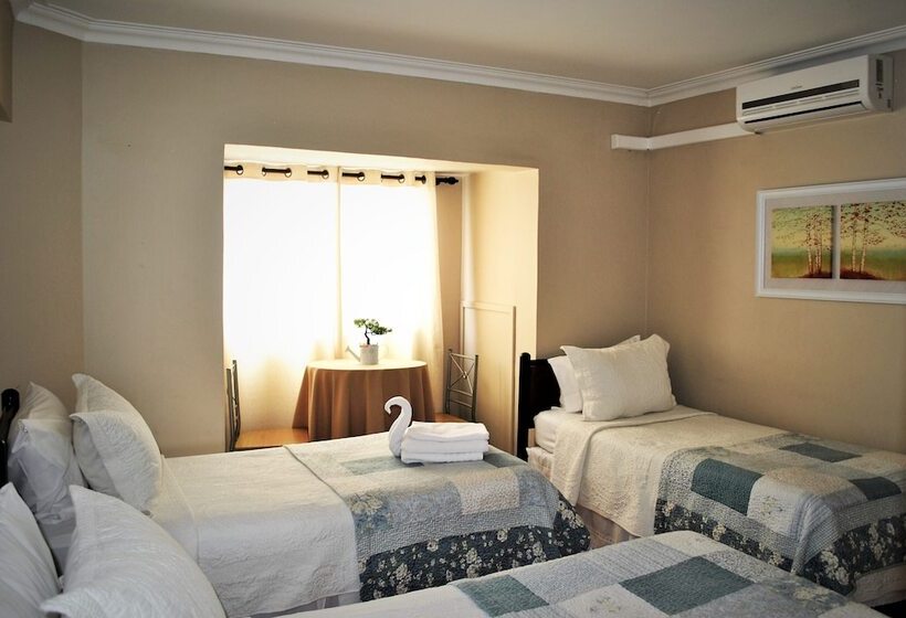 Трехместный Номер Стандарт Совместная Ванная, Hostal Pehuenche