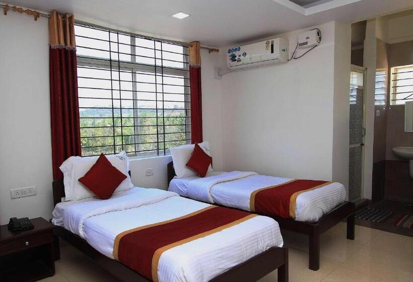 豪华三人间, Oyo Rooms Bidadi