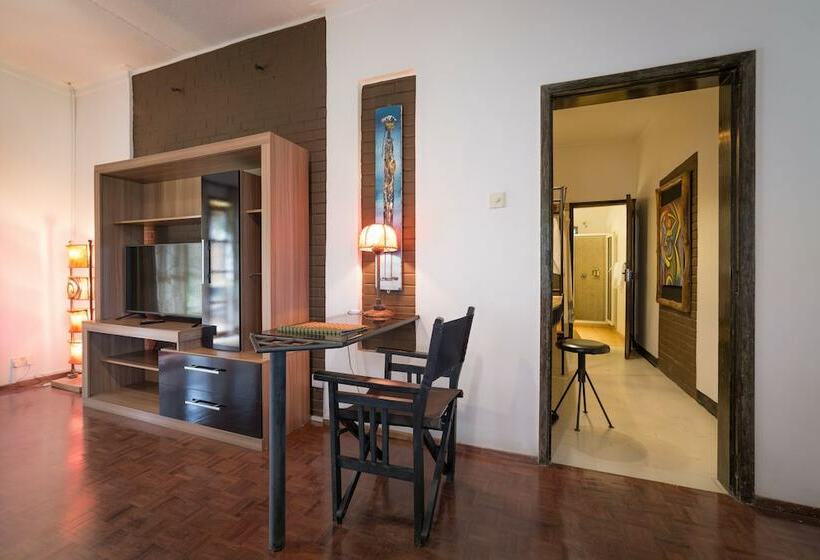 سوییت جونیور, Ameg Lodge Kilimanjaro