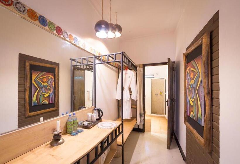 سوییت جونیور, Ameg Lodge Kilimanjaro