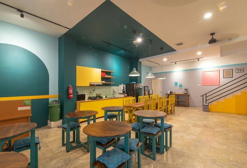 Cama em Quarto Compartilhado, Wonderloft Hostel Kota Tua