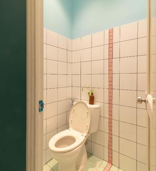 Quarto Quadruplo Estandar Banheiro Compartilhado, Wonderloft Hostel Kota Tua