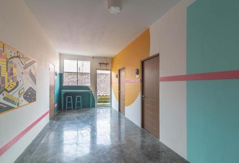 Quarto Economy, Wonderloft Hostel Kota Tua
