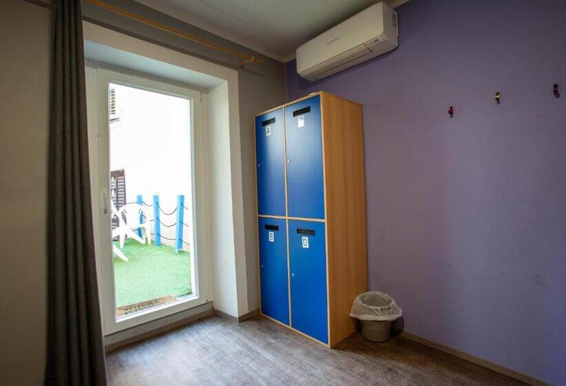 اتاق استاندارد چهار تخته, Hostel Adriatic Piran