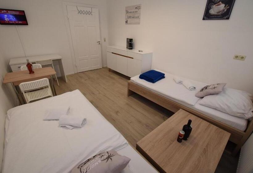 デラックススタジオ, Monteurzimmer Kirchheim Teck