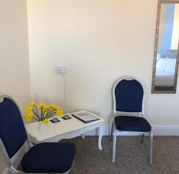Номер Стандарт, Royal Ashton Townhouse   Taunton