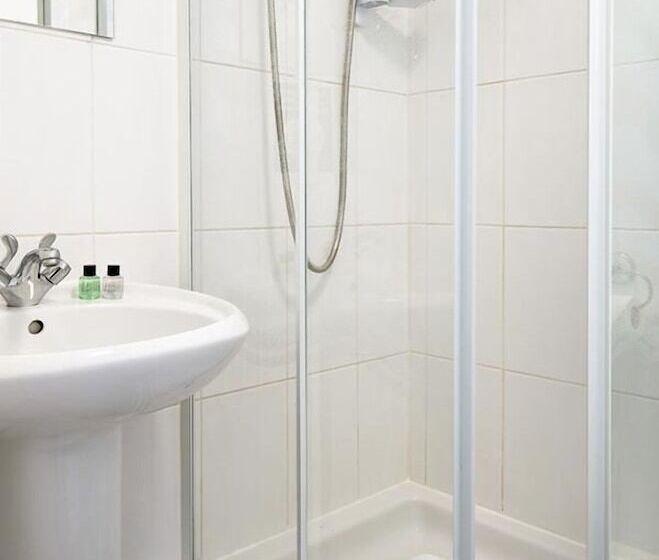 Номер Economy, Royal Ashton Townhouse   Taunton