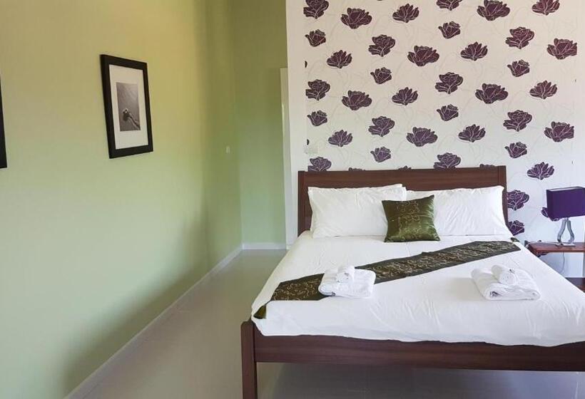 패밀리 룸 산 전망, The Hillside Pranburi Resort