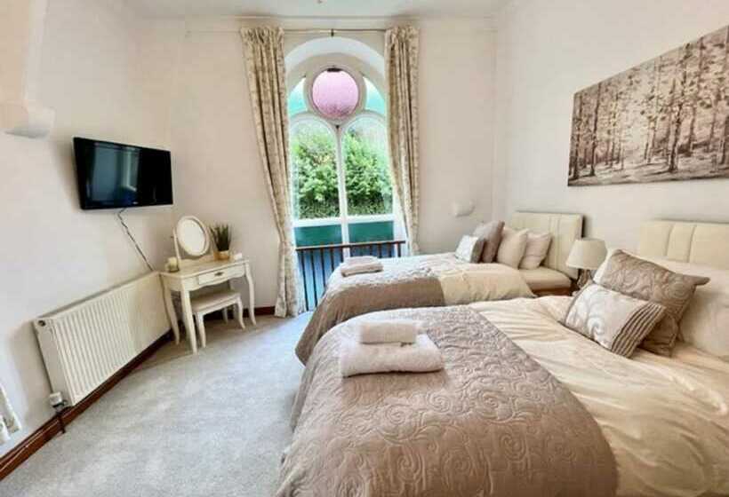 Quarto Superior, The Chapel Guest House