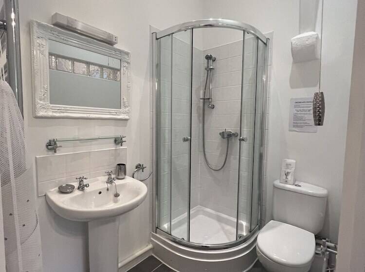 Quarto Superior, The Chapel Guest House