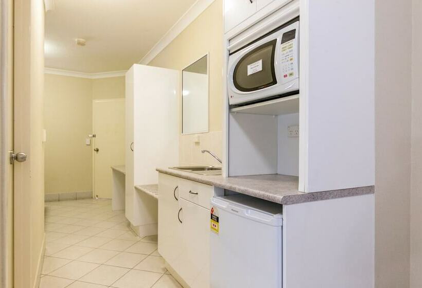 복층 룸 퀸 침대, Villa Capri Motel