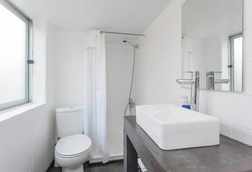 غرفة قياسية, 5 Sins Chiado Hostel