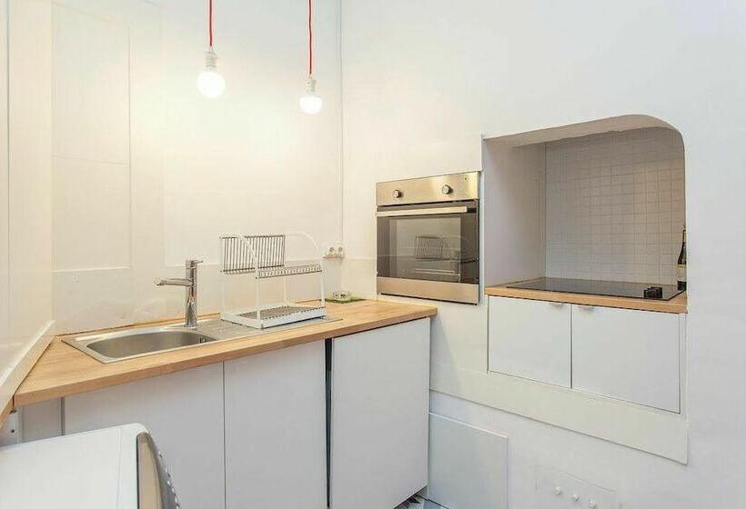 غرفة قياسية, 5 Sins Chiado Hostel