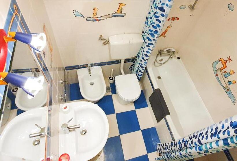 Кровать в Общей Комнате, Ericeira Surf Camp