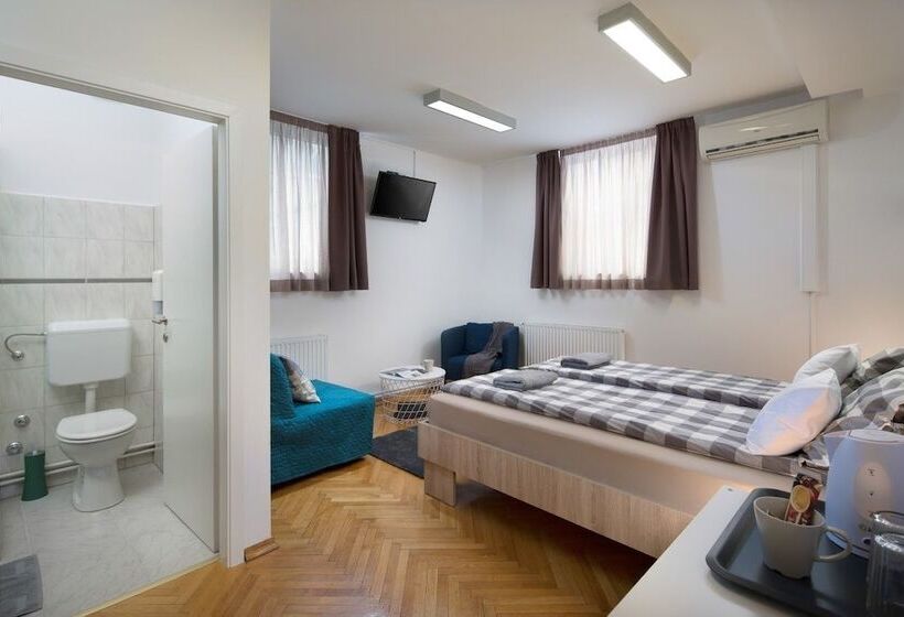 스탠다드 룸, Hostel Bureau