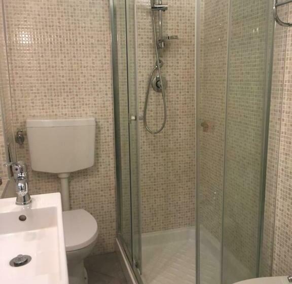 Номер Стандарт с Балконом, Albergo Glory