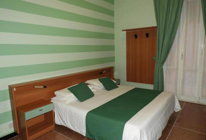 Номер Стандарт с Балконом, Albergo Glory