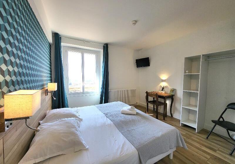 Номер Стандарт Трехместный, Cit Hôtel La Résidence