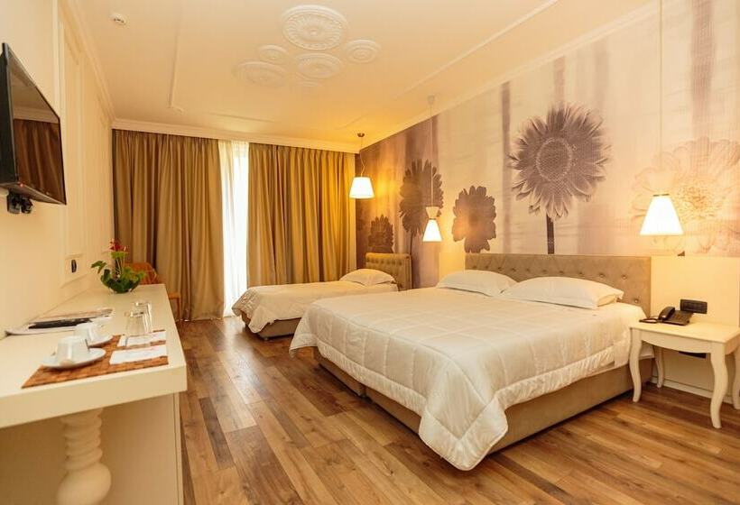 舒适三人间, Regina City Hotel & Spa