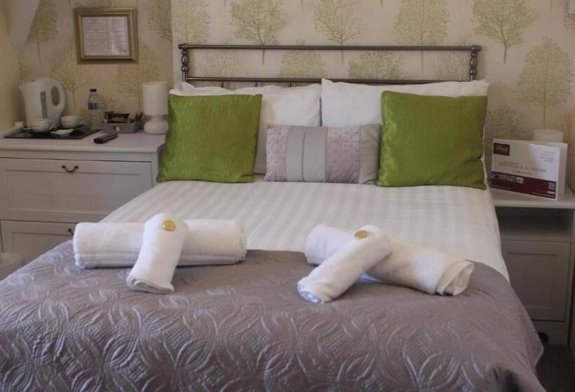 اتاق استاندارد سه نفره, The Heidi Bed & Breakfast