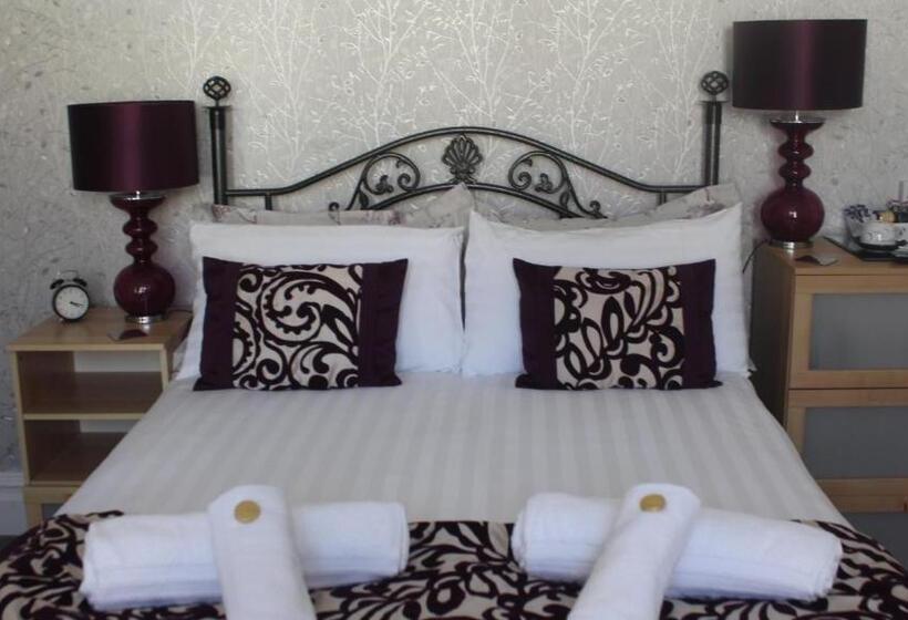 Camera Quadrupla Deluxe, The Heidi Bed & Breakfast