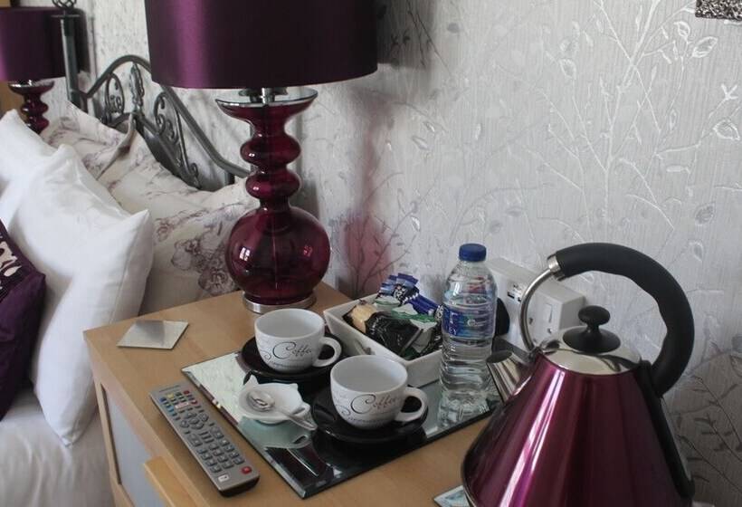 اتاق لوکس چهار تخته, The Heidi Bed & Breakfast