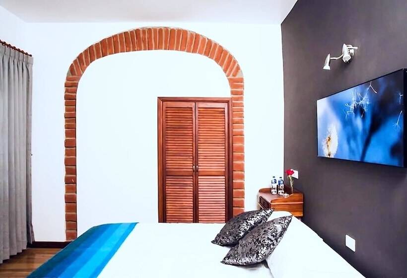 Quarto Superior Interior, Casa Ecuatreasures Centro Historico