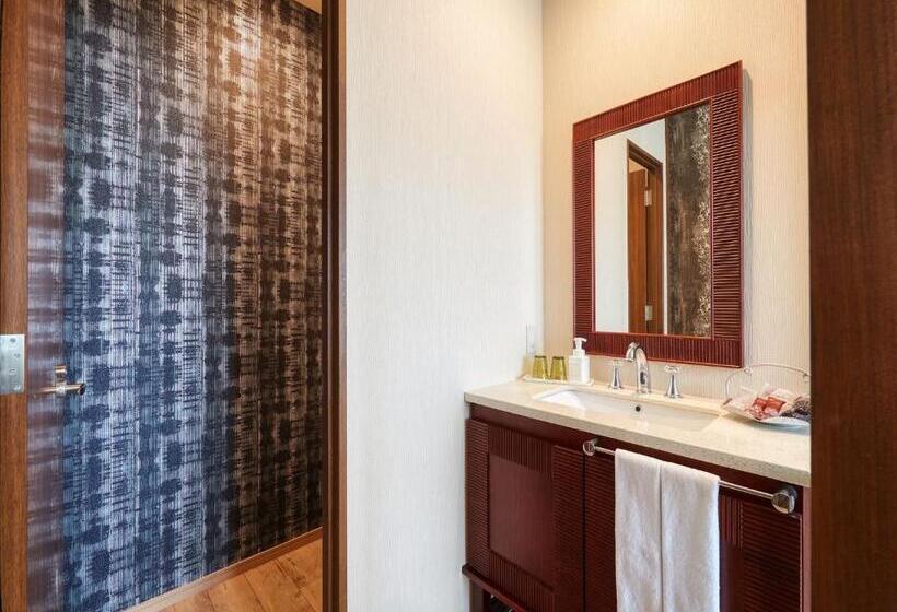 اتاق لوکس با چشم‌انداز دریا, La Casa Panacea Okinawa Resort