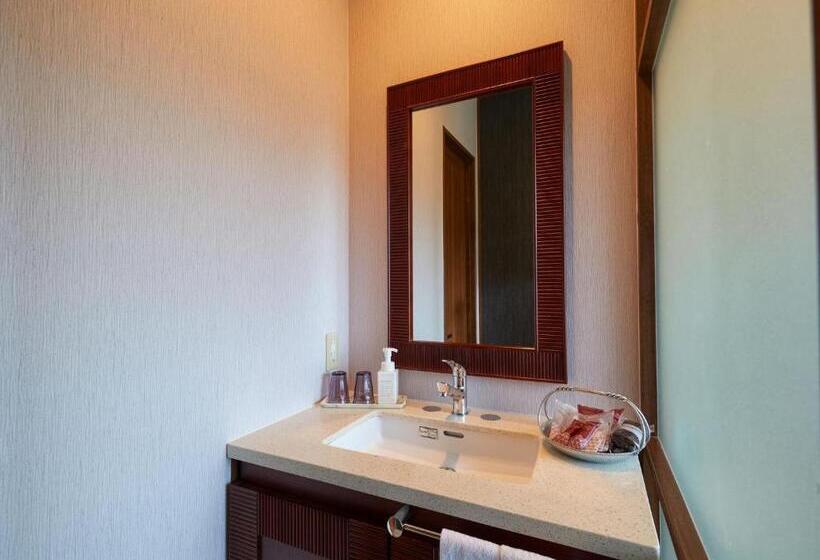 اتاق لوکس با چشم‌انداز دریا, La Casa Panacea Okinawa Resort