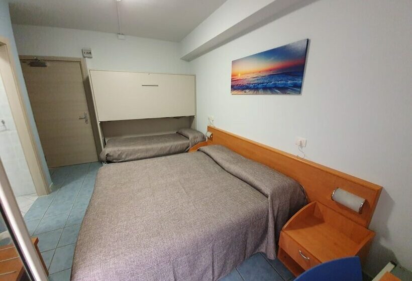 Economy Triple Room, Casale Dei Greci