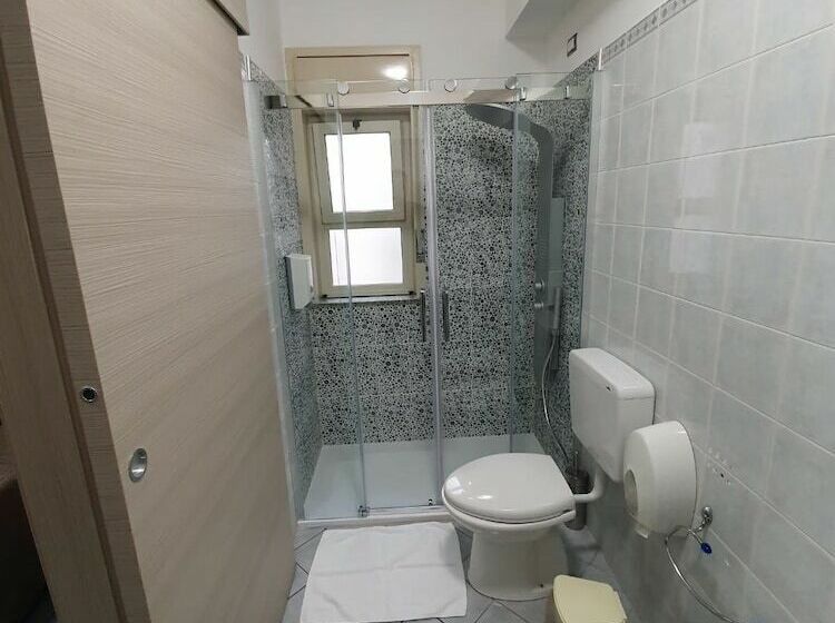 Economy Triple Room, Casale Dei Greci