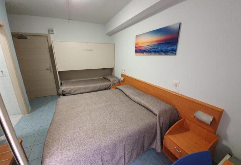 Economy Triple Room, Casale Dei Greci