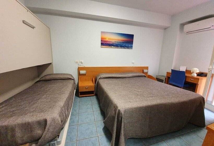 Economy Triple Room, Casale Dei Greci