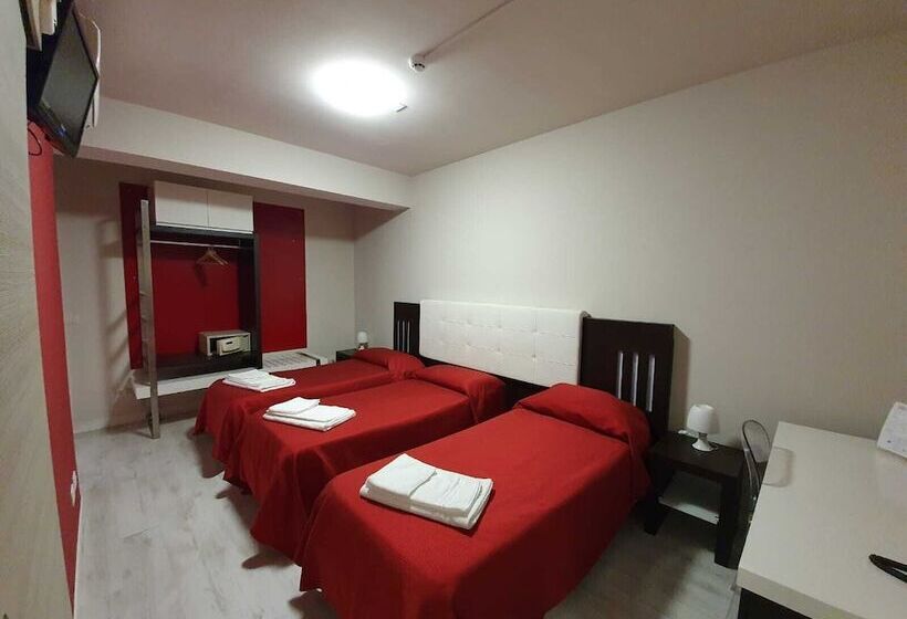 اتاق راحتی سه تخته, Casale Dei Greci