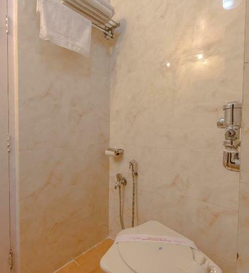 Deluxe Room, Mogul Palace   Near Masjid Bunder Mumbai