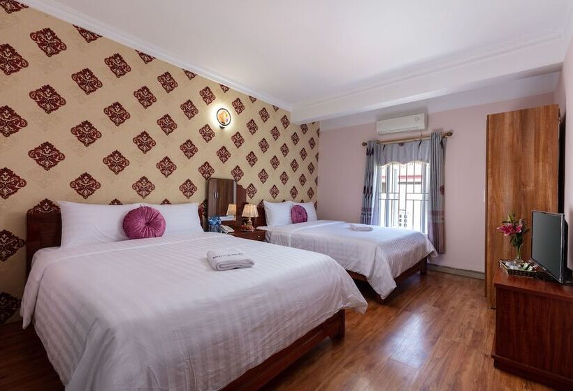 اتاق لوکس خانوادگی, Airport Hotel Hanoi Convenient & Friendly