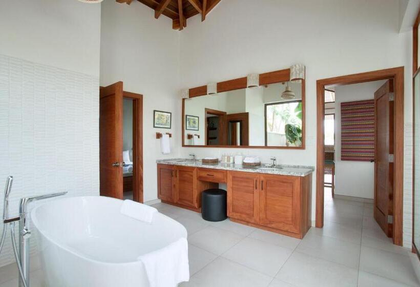 Дом 1 Спальня, Naïa Resort And Spa