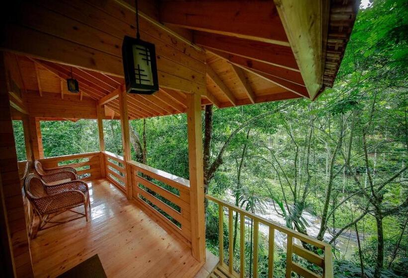 家庭间, Bamboo Creek Resort